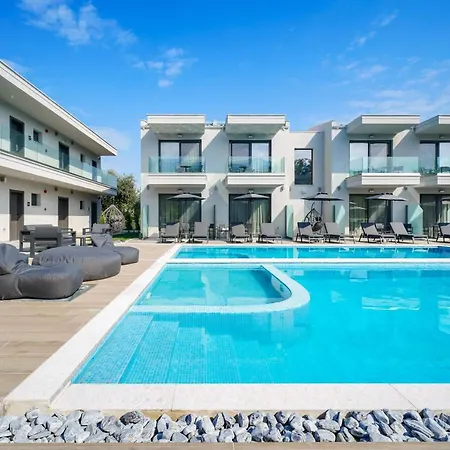 Daria Essence Otel