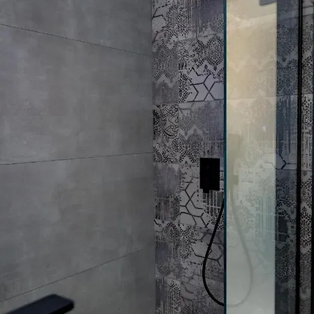 Daria Essence לימנאס