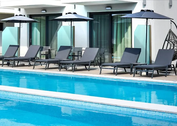 فندق Daria Essence 4*