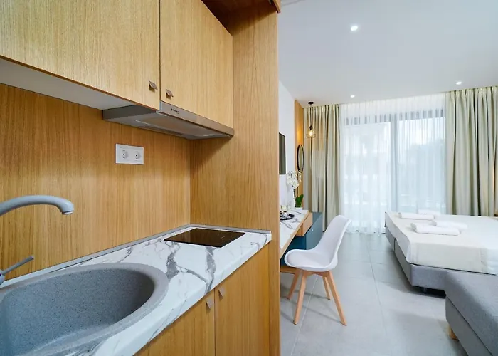 Daria Essence لايميناس