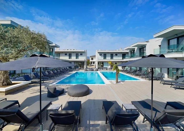 Daria Essence فندق