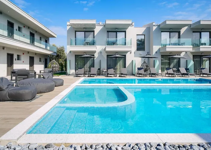 Daria Essence لايميناس