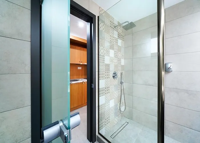 Daria Essence لايميناس