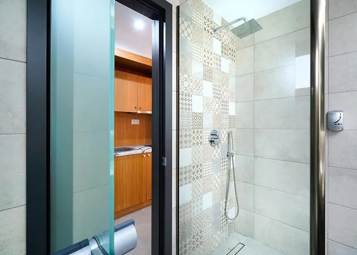 Daria Essence لايميناس