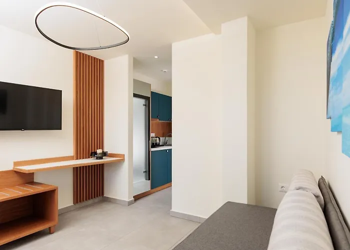 فندق Daria Essence لايميناس