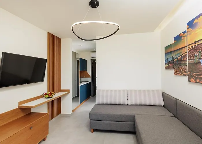 Daria Essence فندق