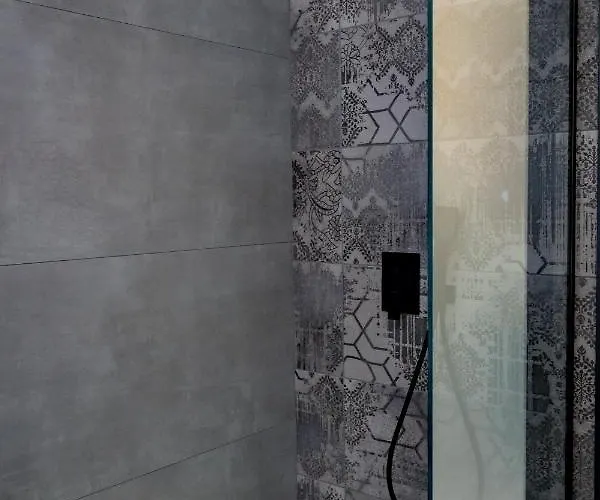 Daria Essence لايميناس